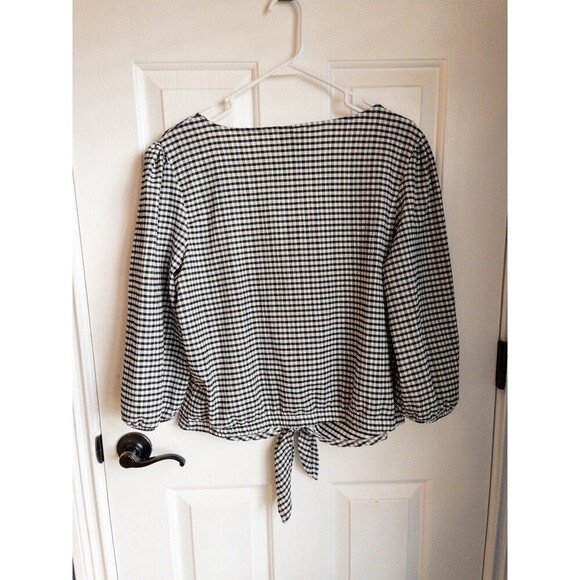 A Byer Women’s Plaid Crop Top size L - Picture 6 of 6